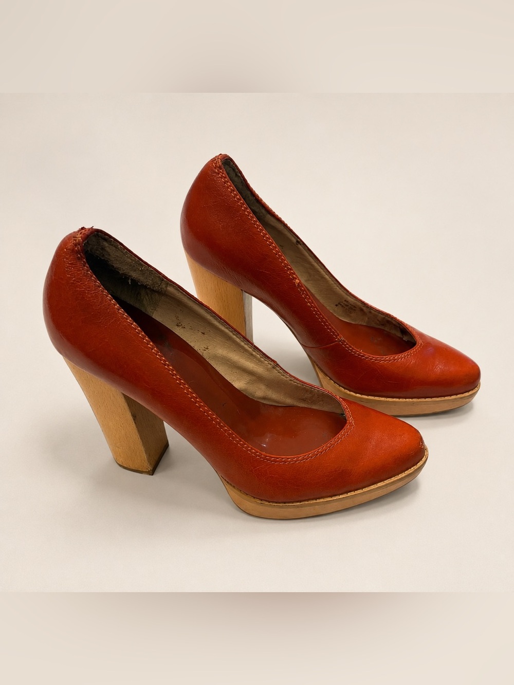 70s Inspired Michael Kors Cognac Leather Wood Platform Block Heel Pumps | Size 8